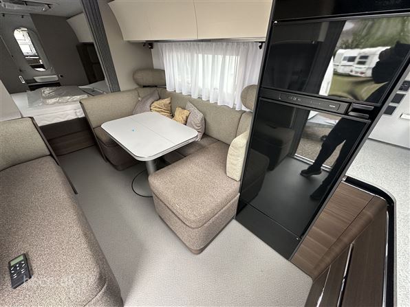 Adria Alpina 663 HT Twin