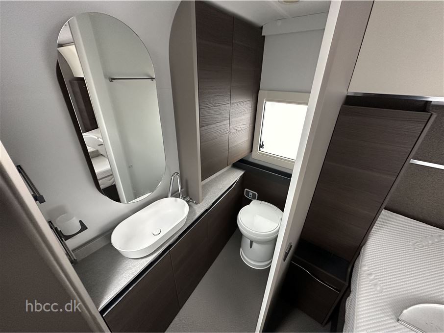 Adria Alpina 663 HT Twin