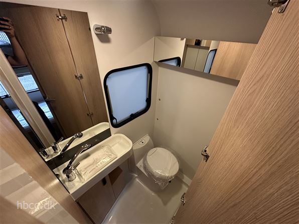Adria Aviva 522 PT 2 køjer