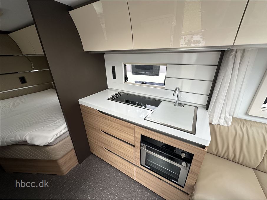 Adria Alpina 763 UK