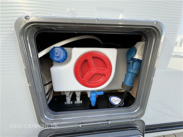 Knaus Südwind 500 UF "60 Years Celebration"
