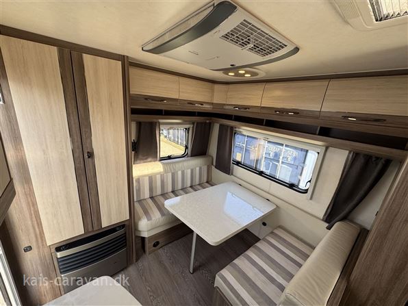 Hobby De Luxe 440 SF 30EG