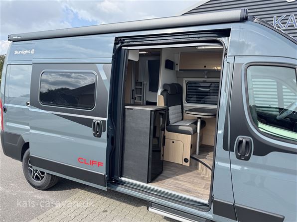 SunLight Cliff 600 Adventure Edit. - Aut. gear