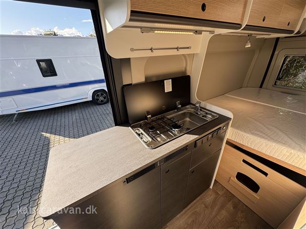 SunLight Cliff 600 Adventure Edit. - Aut. gear