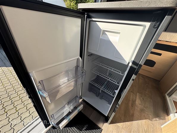 SunLight Cliff 600 Adventure Edit. - Aut. gear