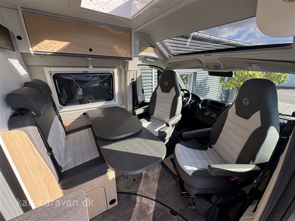 SunLight Cliff 600 Adventure Edit. - Aut. gear