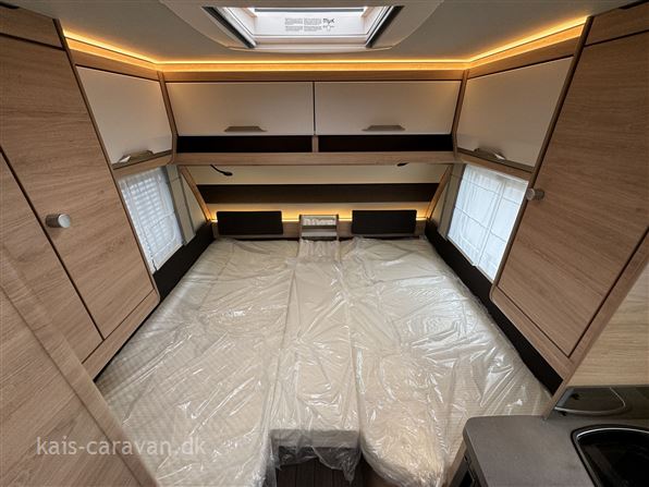 Knaus Südwind 460 Black Selection