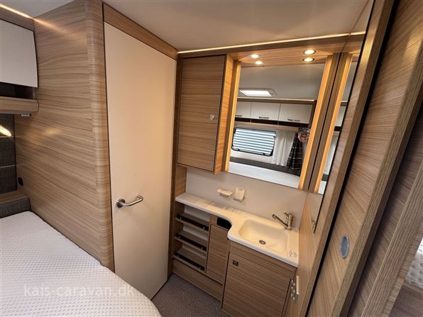 Dethleffs Camper 730