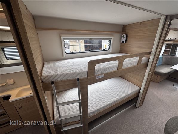 Dethleffs Camper 730