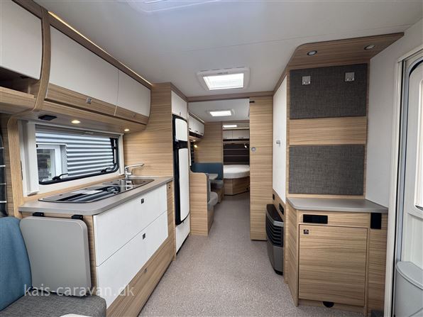Dethleffs Camper 730