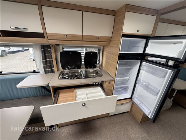 Dethleffs Camper 730