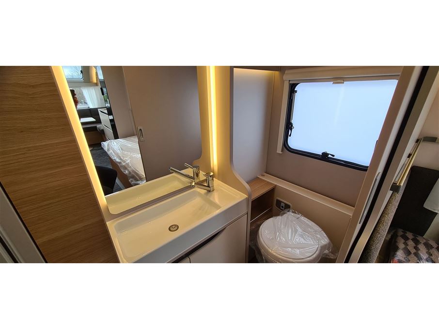 Adria Adora 572 UT