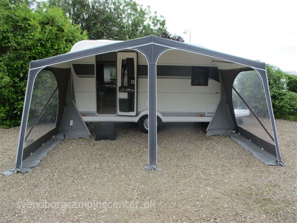Hobby De Luxe 400 SFE