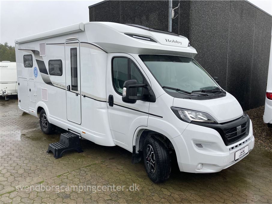 Hobby Optima De Luxe T 65 GE aut.