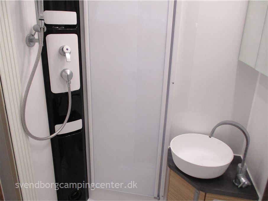 Hobby Optima De Luxe T 65 GE aut.