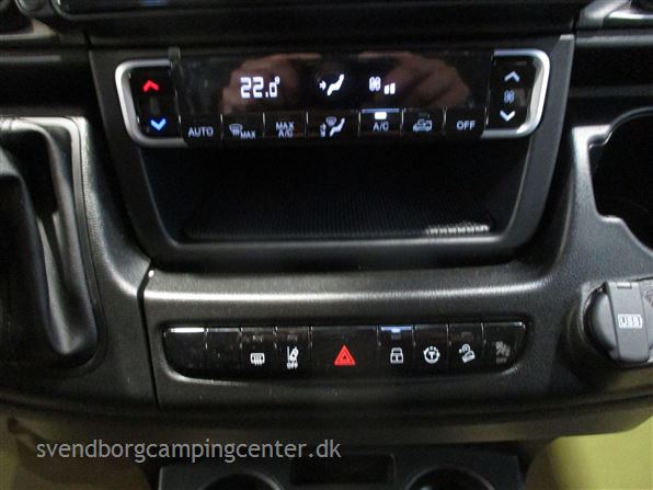 Hobby Optima De Luxe T 65 GE aut.