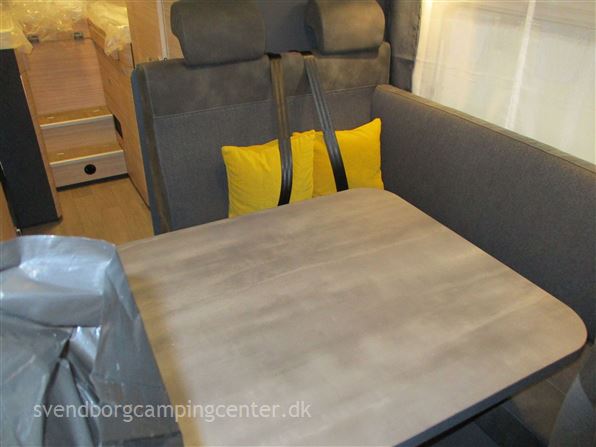 Hobby Optima De Luxe T 65 GE aut.