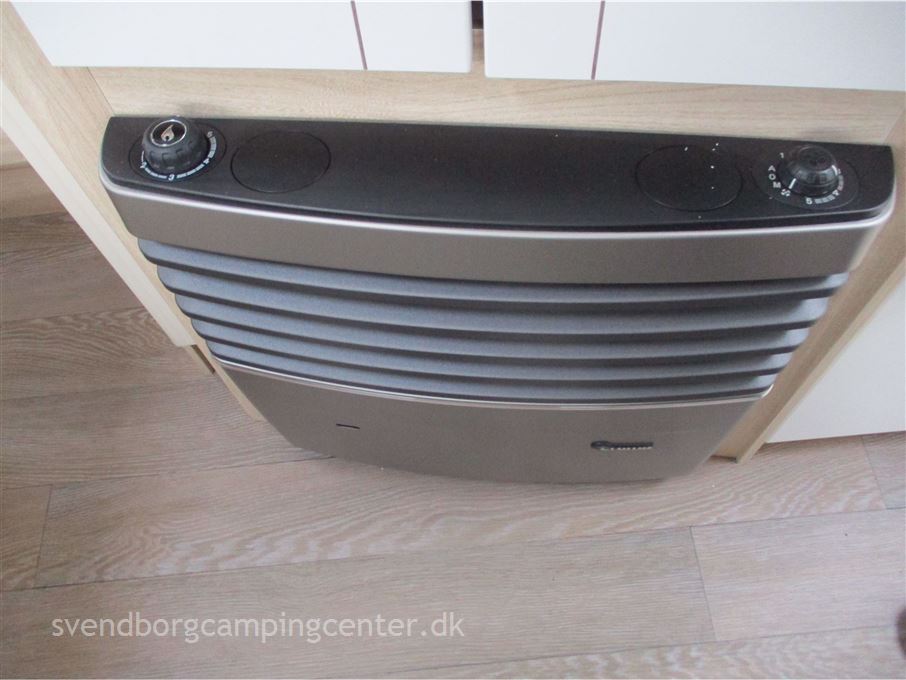Hobby De Luxe 460 SFf