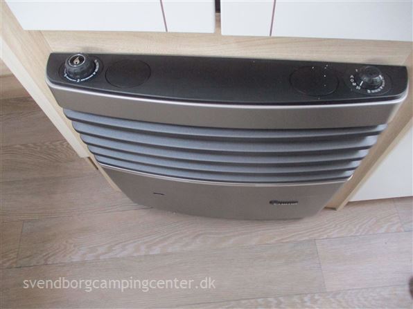 Hobby De Luxe 460 SFf