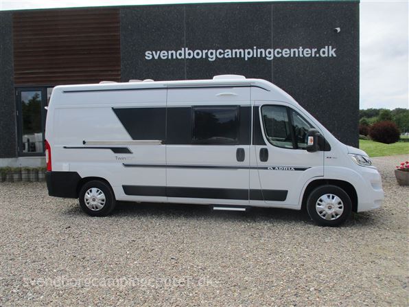 Adria Twin 600 SPX Plus