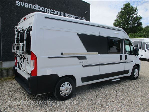 Adria Twin 600 SPX Plus