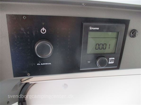 Adria Twin 600 SPX Plus
