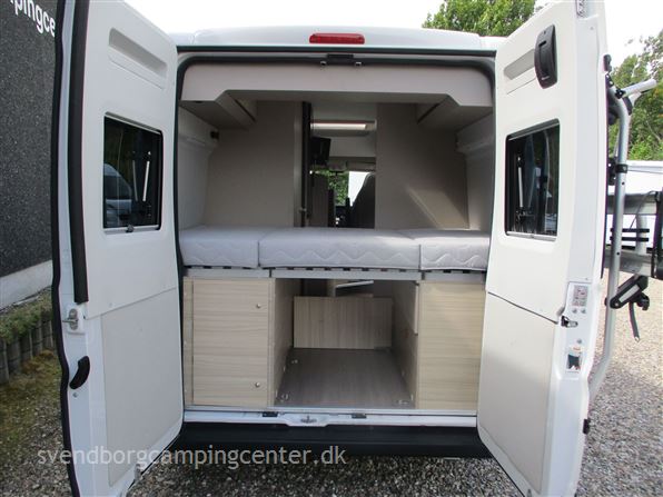 Adria Twin 600 SPX Plus