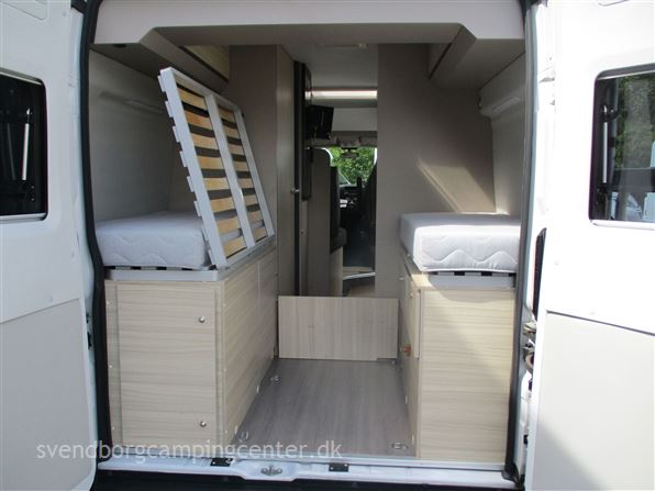 Adria Twin 600 SPX Plus