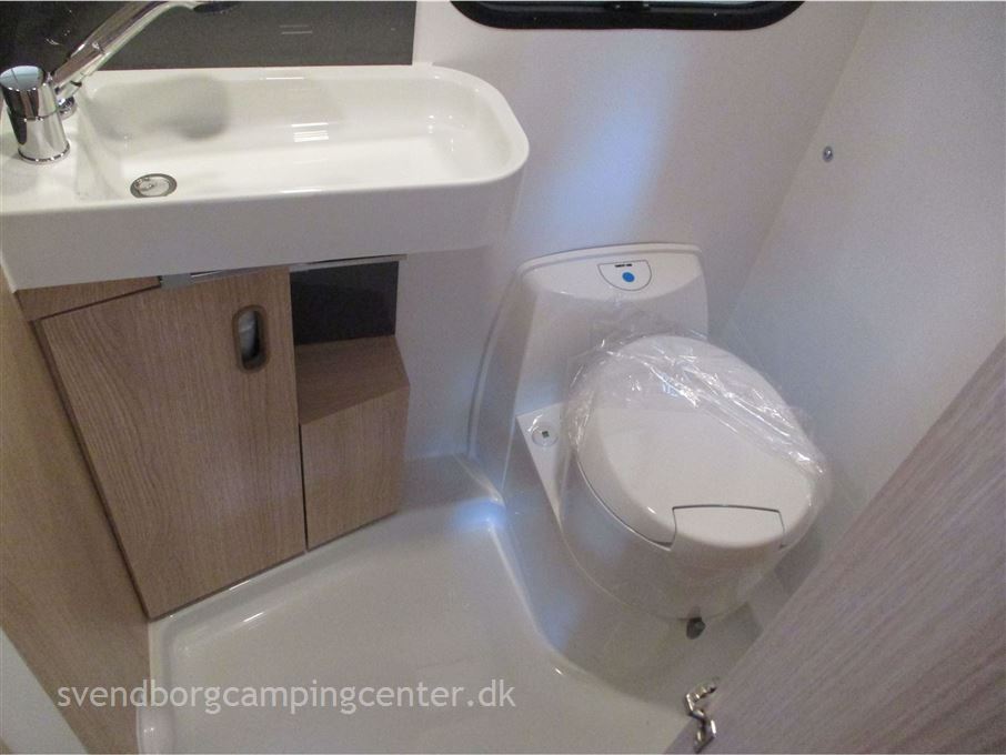 Adria Aviva 522 PT 3 køjer