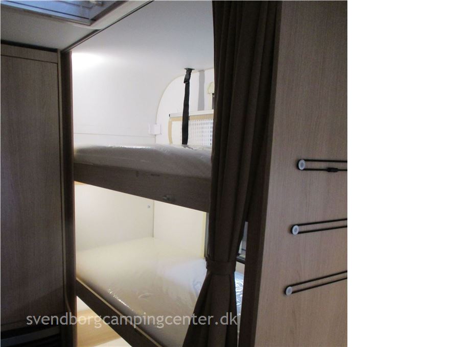 Adria Aviva 522 PT 3 køjer