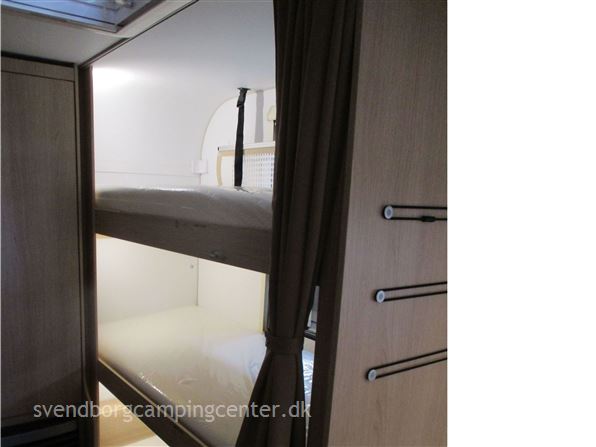 Adria Aviva 522 PT 3 køjer