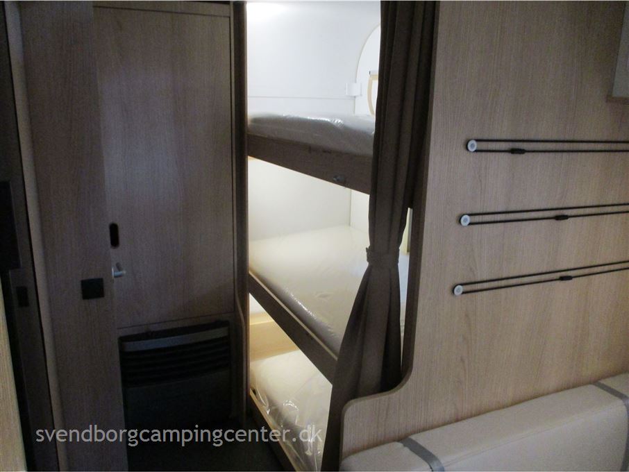 Adria Aviva 522 PT 3 køjer