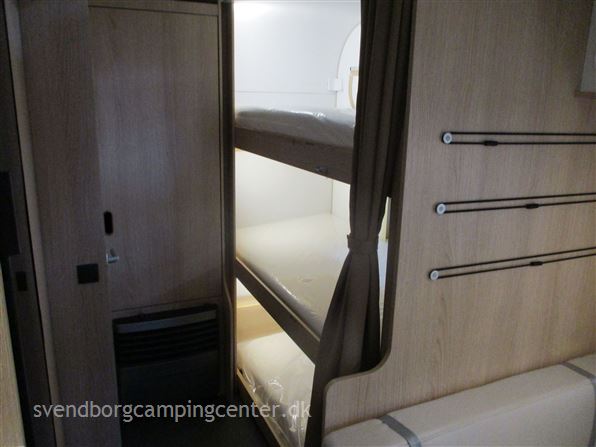 Adria Aviva 522 PT 3 køjer
