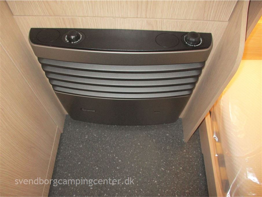 Adria Aviva 522 PT 3 køjer