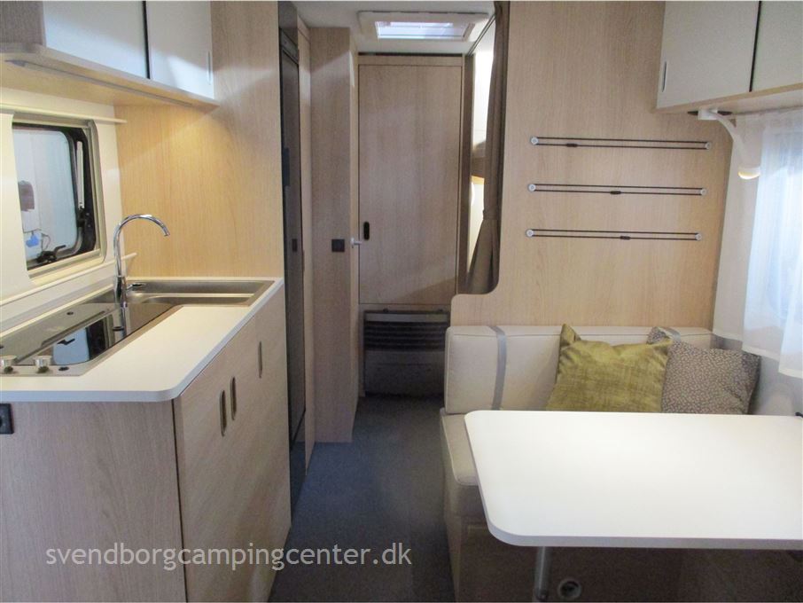 Adria Aviva 522 PT 3 køjer