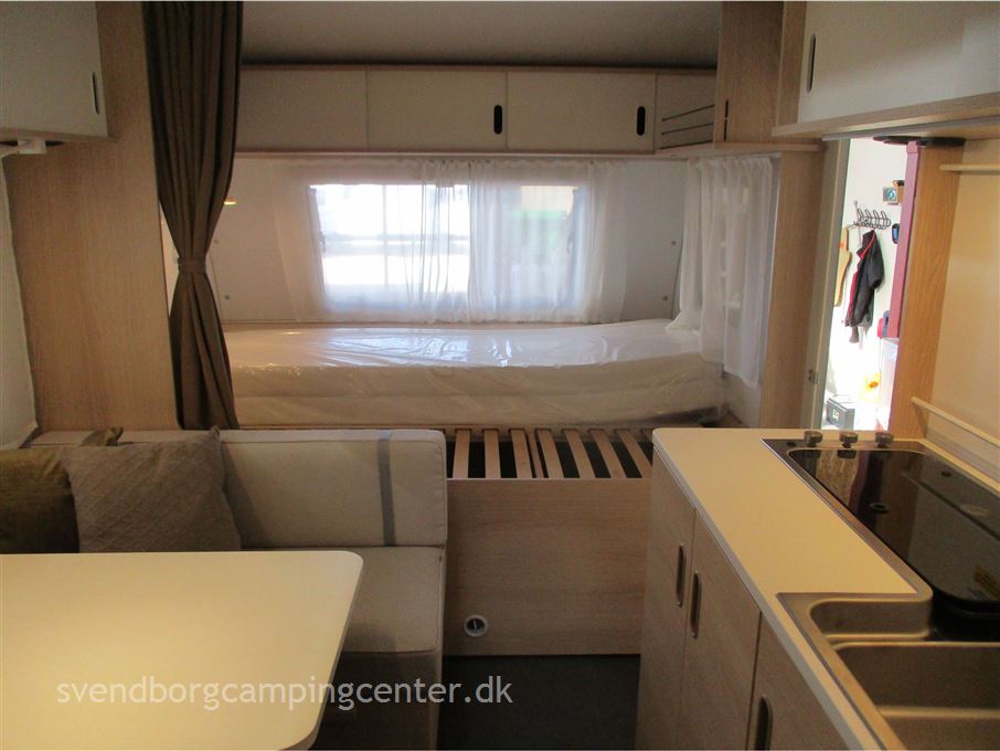 Adria Aviva 522 PT 3 køjer