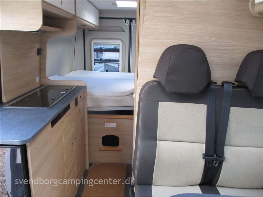 Dethleffs Roadcar van