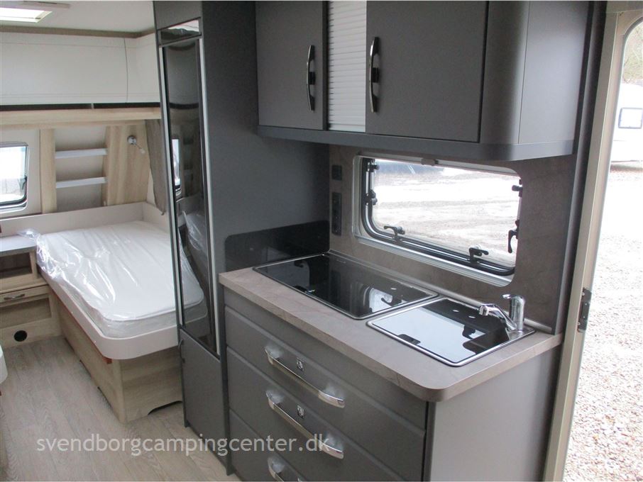 Hobby De Luxe 495 UL
