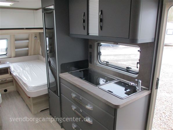 Hobby De Luxe 495 UL
