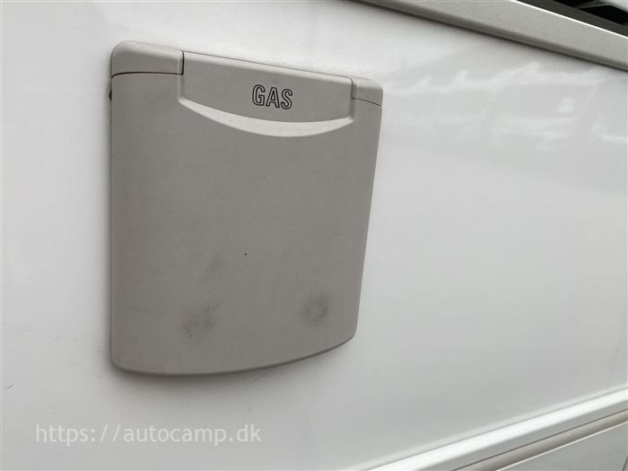 Adria Matrix Axess M670 SL