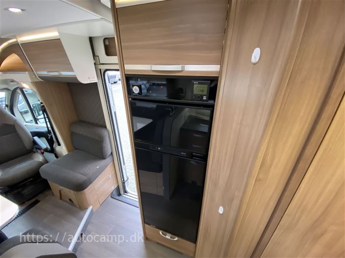 Adria Matrix Axess M670 SL