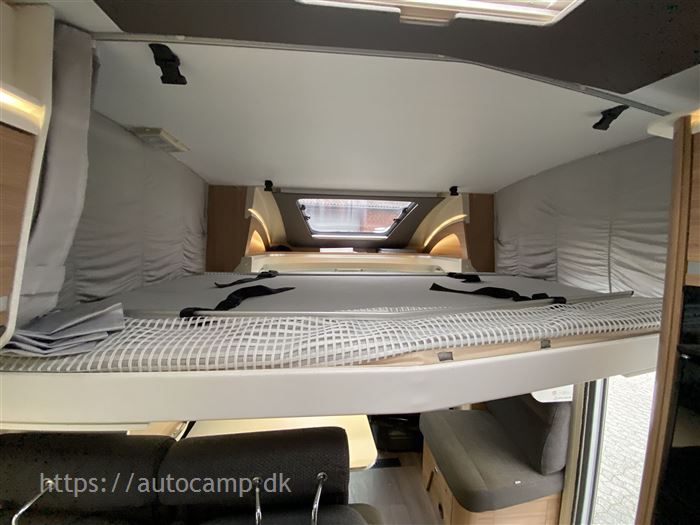 Adria Matrix Axess M670 SL