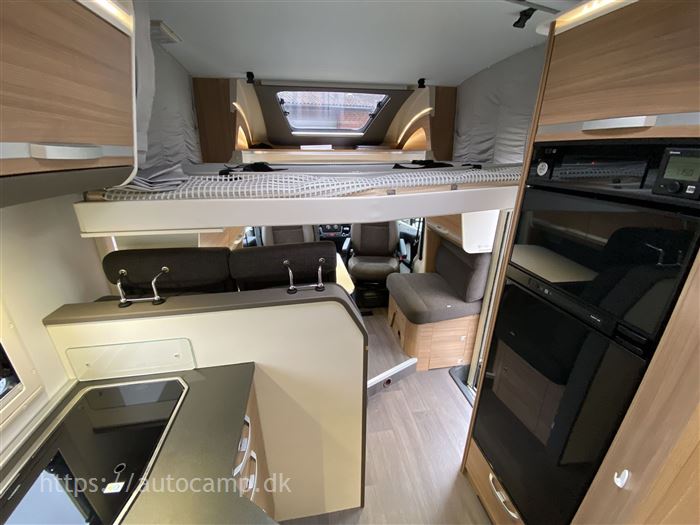 Adria Matrix Axess M670 SL