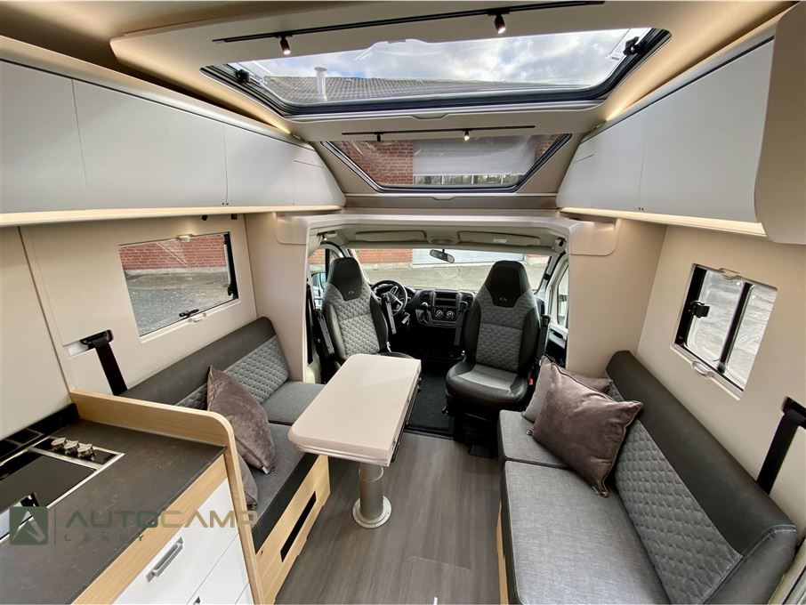 Adria Coral Plus S 670 DL