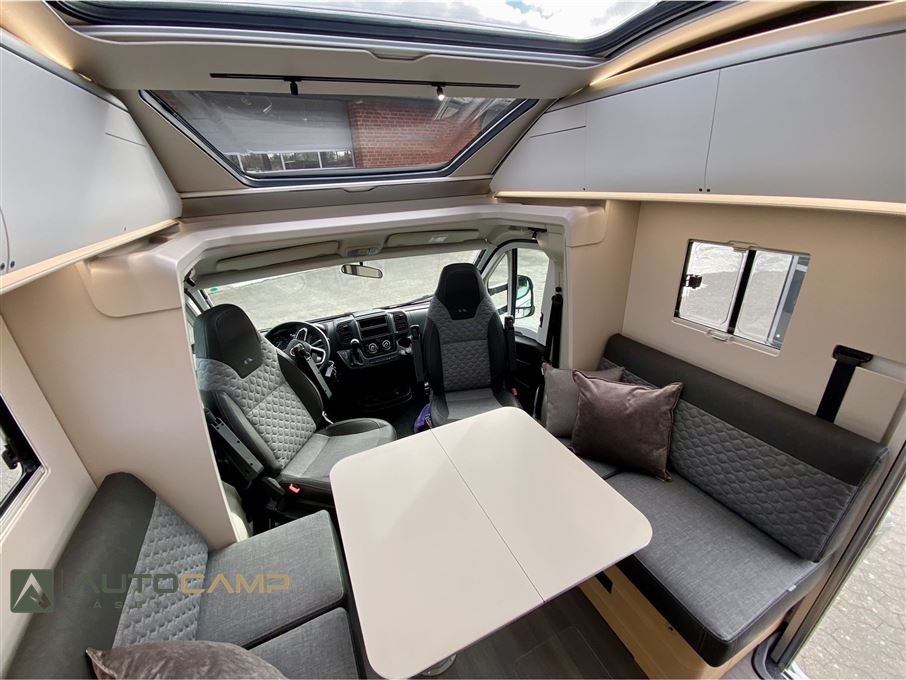 Adria Coral Plus S 670 DL