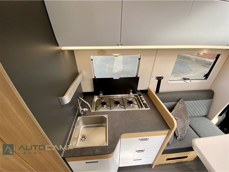 Adria Coral Plus S 670 DL