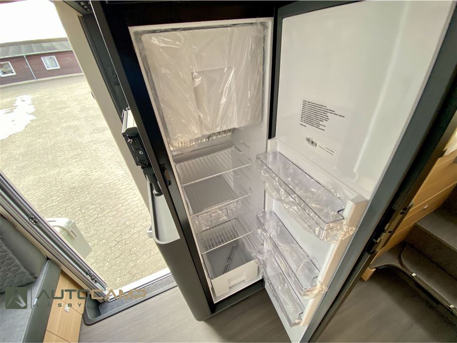 Adria Coral Plus S 670 DL