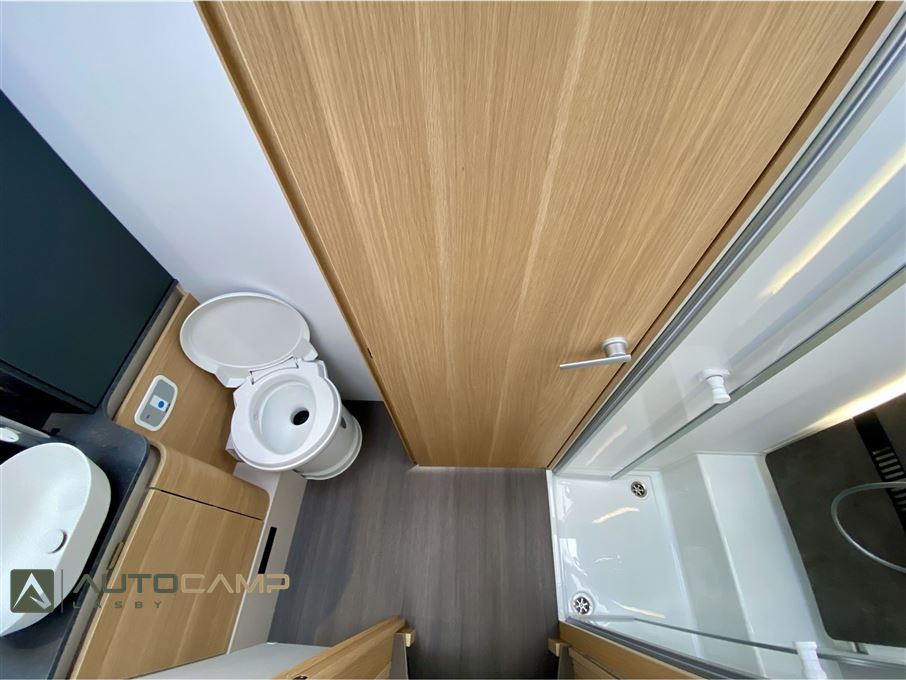Adria Coral Plus S 670 DL