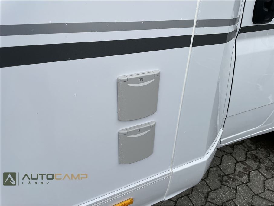 Adria Coral AXESS 650 SL