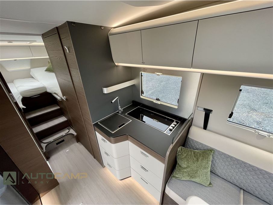 Adria Coral SUPREME S 670 DL
